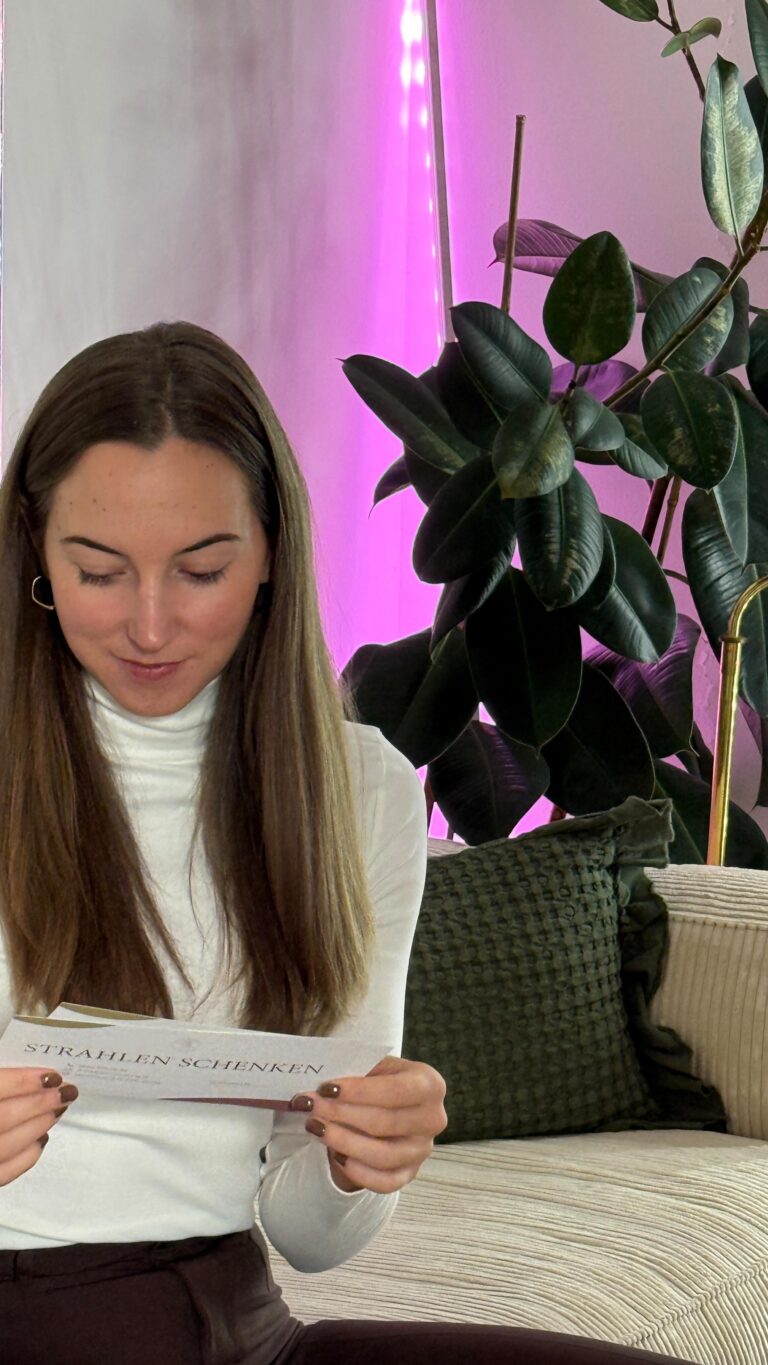 Instagram post from annamazing.farbberatung. This post is in position 3.